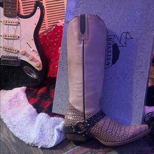 Freebird Heeled Boots BRAND NEW,In box